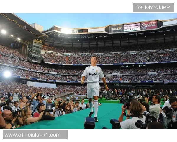 美洲足球解说的魅力与激情如何点燃球迷心中的热血梦想 美洲足球解说的魅力与激情如何点燃球迷心中的热血梦想